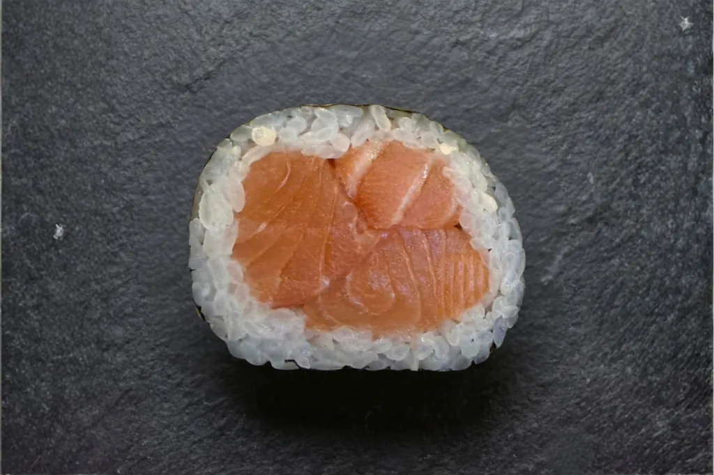 生サーモンたっぷり恵方巻